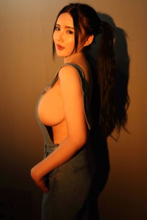 国产极品美女在线观看_高清完整无删减高清视频播放